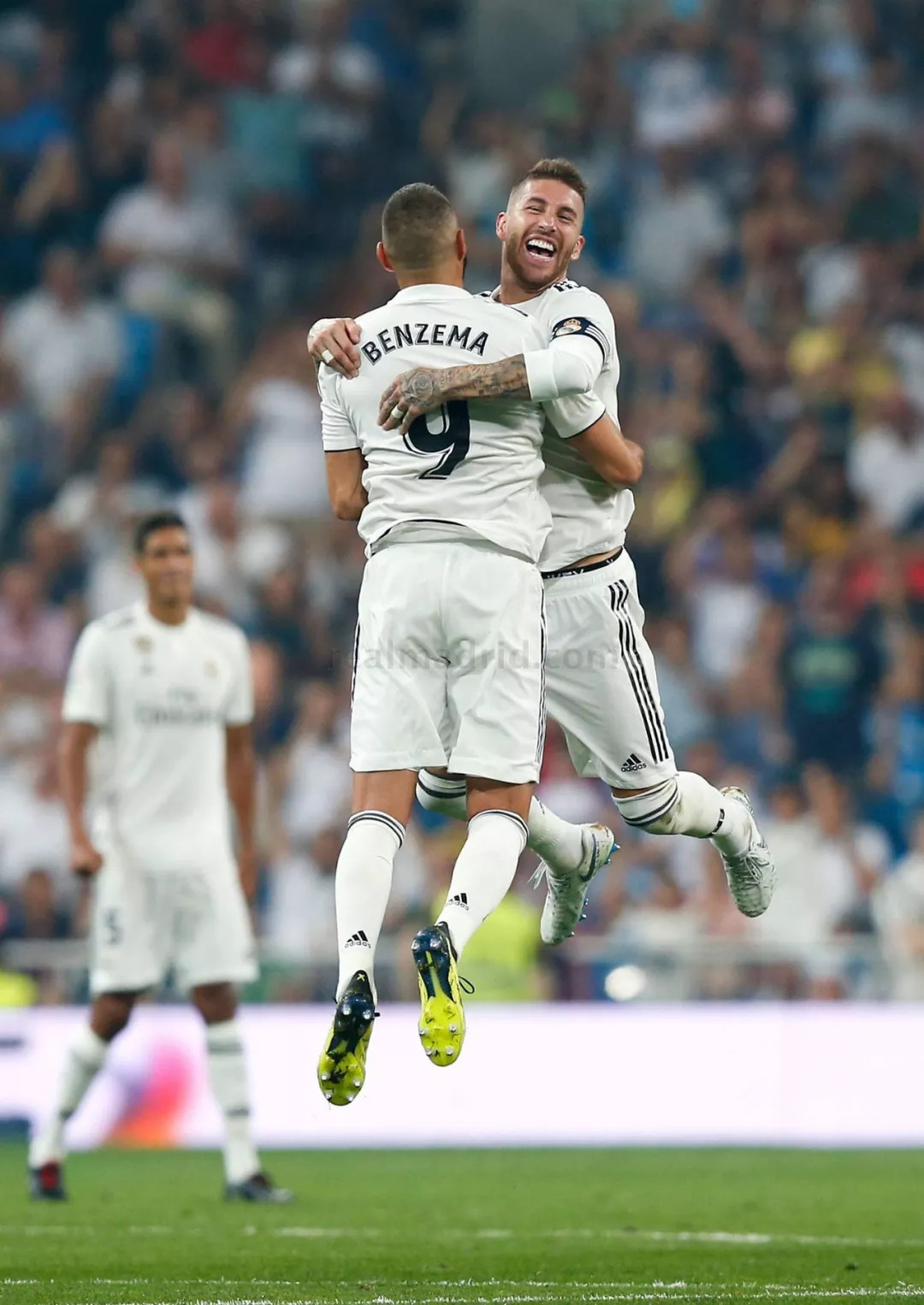 足球长期存 足球长期存