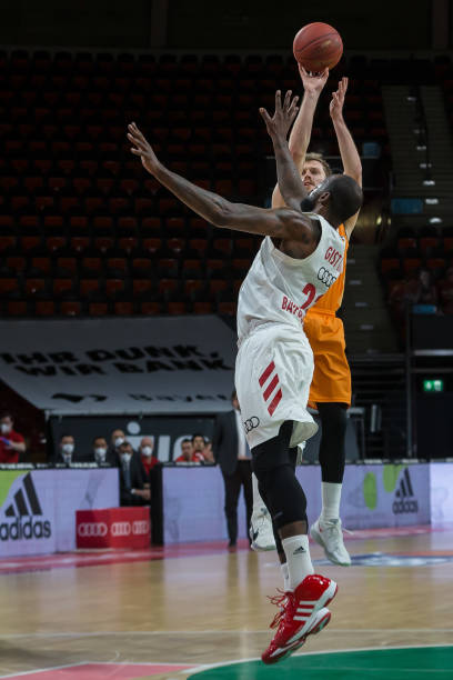 费尔南德斯 费尔南德斯