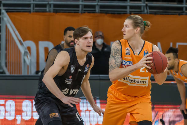 门希克赢下 门希克赢下