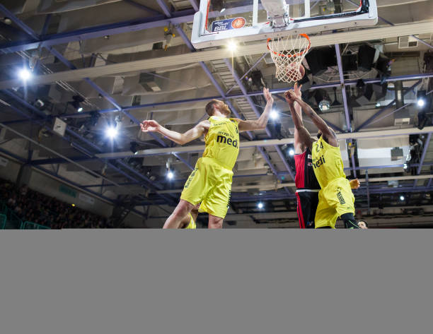 则更多指向 则更多指向